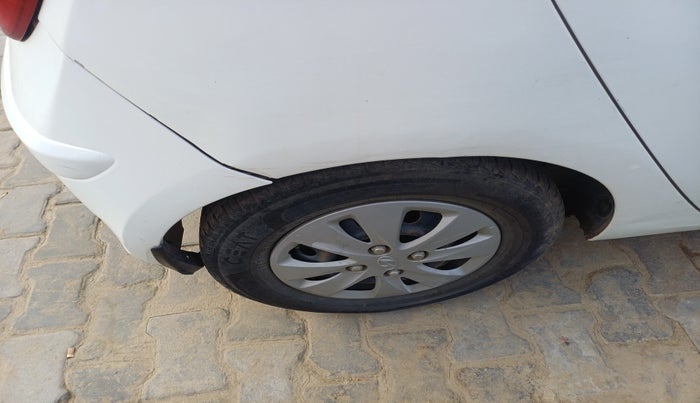 2011 Hyundai i10 MAGNA 1.2, Petrol, Manual, 1,08,398 km, tyre