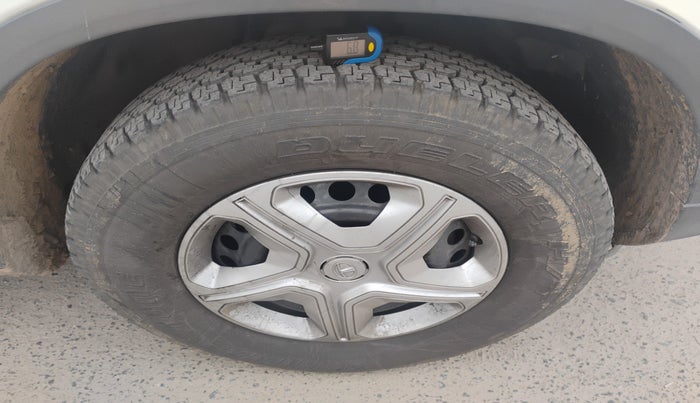 2021 Tata Harrier XMA 2.0L KRYOTEC, Diesel, Automatic, 1,03,357 km, tyre