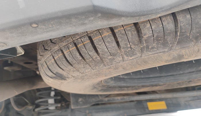 2021 Tata Harrier XMA 2.0L KRYOTEC, Diesel, Automatic, 1,03,357 km, tyre