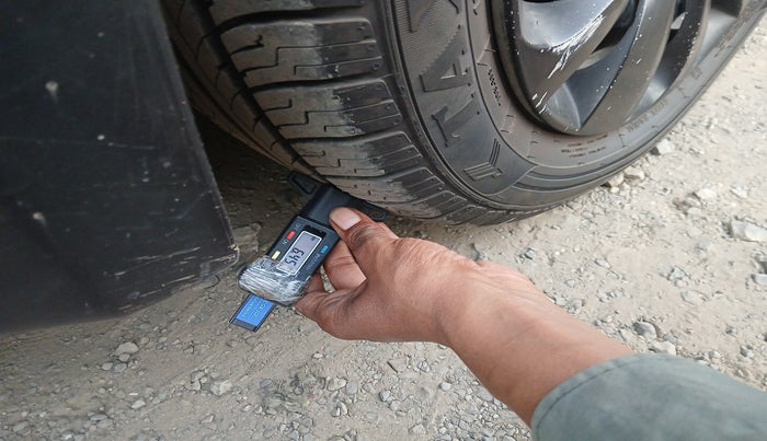 2016 Maruti Baleno DELTA DIESEL 1.3, Diesel, Manual, 86,094 km, tyre