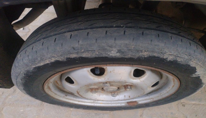 2010 Maruti Alto K10 LXI, Petrol, Manual, 1,72,227 km, tyre