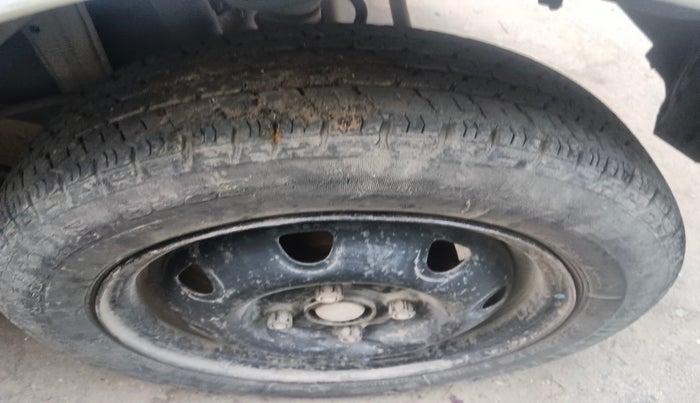 2017 Maruti Alto K10 VXI, Petrol, Manual, 38,378 km, tyre