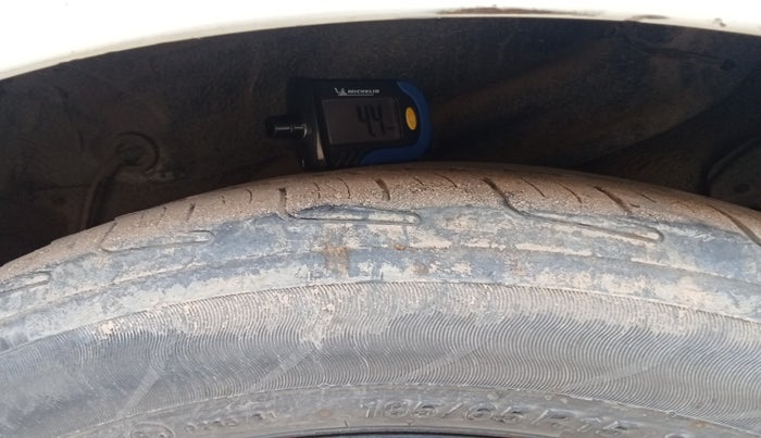 2016 Hyundai Verna 1.6 CRDI SX, Diesel, Manual, 49,247 km, tyre