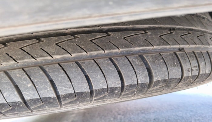 2022 Hyundai ALCAZAR PLATINUM 2.0 MT 7STR, Petrol, Manual, 47,858 km, tyre