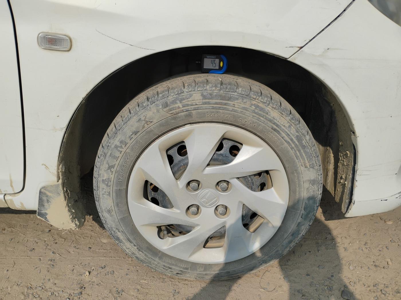 2016 Honda Amaze 1.5L I-DTEC S, Diesel, Manual, 74,433 km, tyre