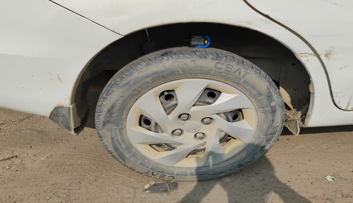 2016 Honda Amaze 1.5L I-DTEC S, Diesel, Manual, 74,433 km, tyre