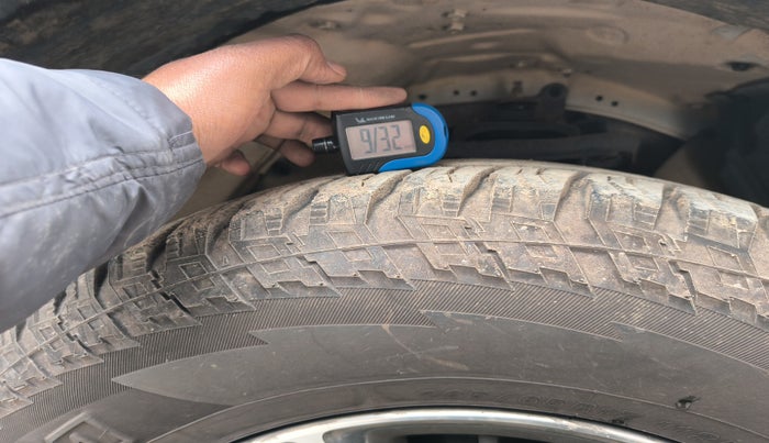 2019 Toyota Fortuner 2.8 4X2 AT, Diesel, Automatic, 1,53,984 km, tyre