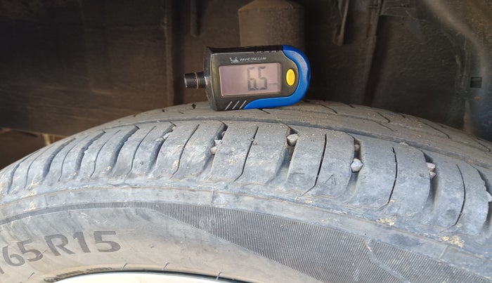 2022 Renault TRIBER RXZ, Petrol, Manual, 10,955 km, tyre