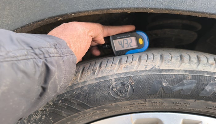 2023 KIA SONET HTX 1.0 TURBO PETROL IMT, Petrol, Manual, 36,879 km, tyre