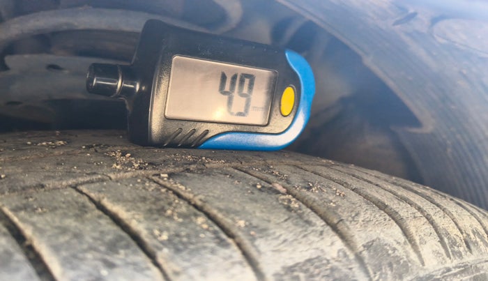 2012 Hyundai Verna FLUIDIC 1.6 CRDI SX, Diesel, Manual, 1,91,422 km, tyre