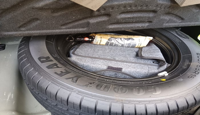 2020 KIA SELTOS HTX IVT 1.5 PETROL, Petrol, Automatic, 97,933 km, tyre