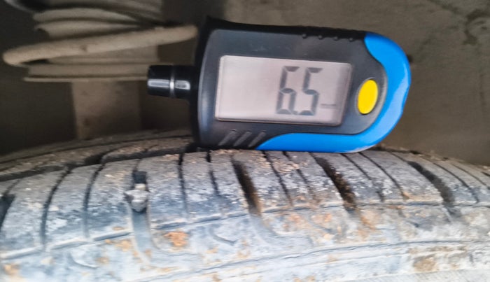 2017 Tata Tiago XT PETROL, Petrol, Manual, 91,107 km, tyre