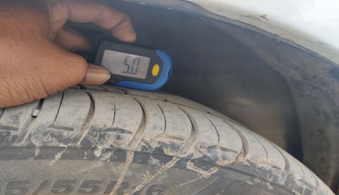 2016 Maruti Ciaz ZXI+ AT, Petrol, Automatic, 1,42,495 km, tyre