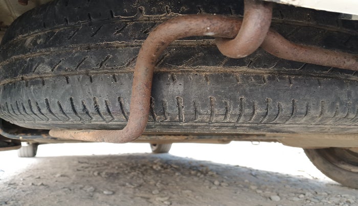 2015 Maruti Ertiga VXI, Petrol, Manual, 1,32,604 km, tyre