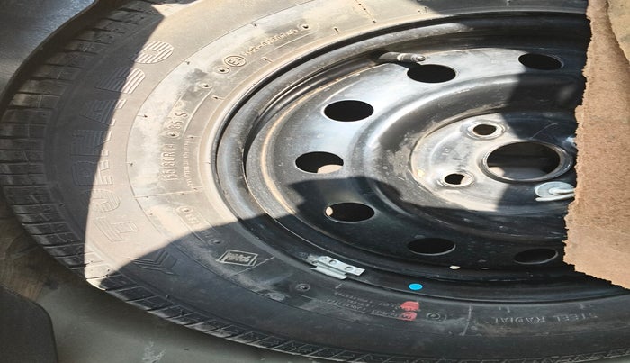 2016 Maruti Swift Dzire ZDI AMT, Diesel, Automatic, 1,48,748 km, tyre