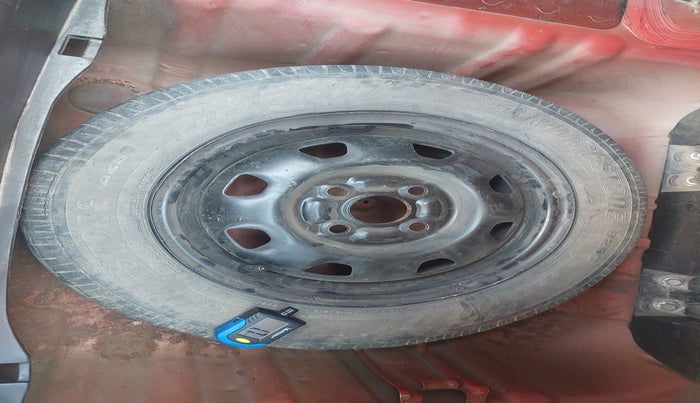 2011 Hyundai Santro Xing GLS, Petrol, Manual, 79,233 km, tyre