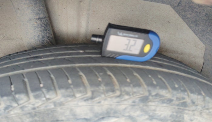 2022 Maruti New Wagon-R LXI 1.0, Petrol, Manual, 68,203 km, tyre