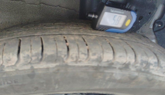 2025 Hyundai NEW I20 ASTA 1.2 MT, Petrol, Manual, 15,428 km, tyre