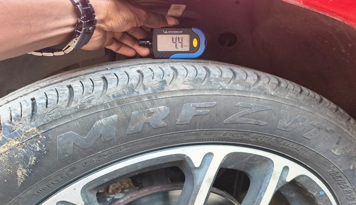 2018 Maruti Swift ZDI, Diesel, Manual, 1,58,947 km, tyre