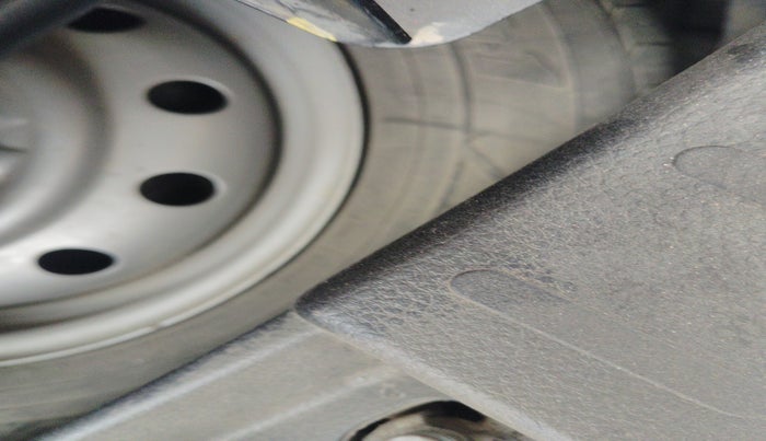 2013 Maruti Wagon R 1.0 LXI CNG, CNG, Manual, 13,625 km, tyre