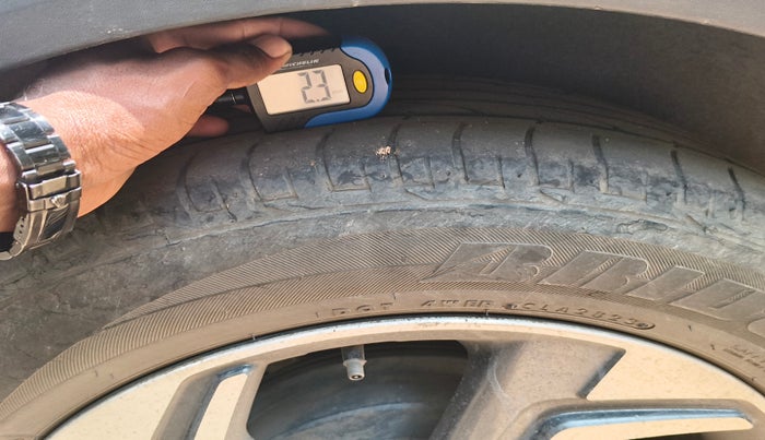 2019 Hyundai Creta SX (O) 1.6 DIESEL, Diesel, Manual, 1,52,996 km, tyre