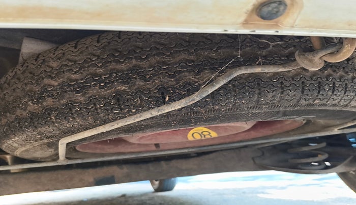 2019 Renault TRIBER RXZ, Petrol, Manual, 31,126 km, tyre