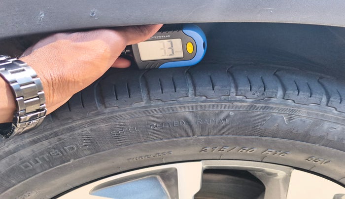 2022 KIA SONET HTX 1.5 AT, Diesel, Automatic, 1,37,692 km, tyre