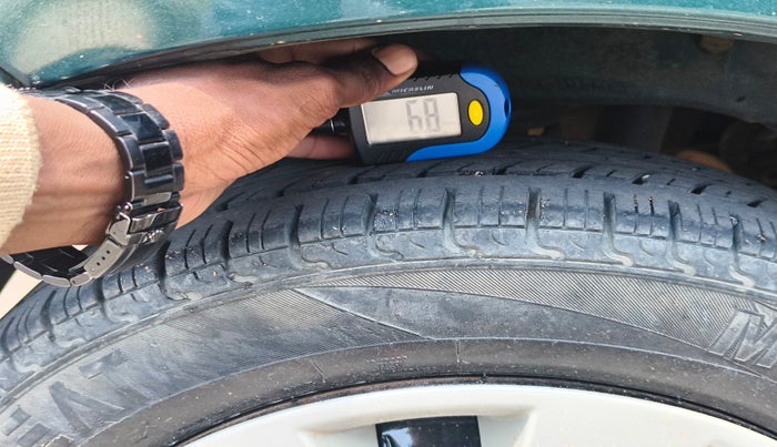 2006 Maruti Wagon R VXI, Petrol, Manual, 1,02,343 km, tyre