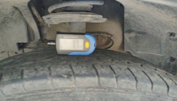 2020 Tata NEXON XM PETROL, CNG, Manual, 82,591 km, tyre
