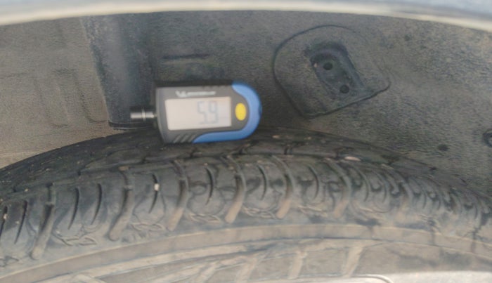 2020 Tata NEXON XM PETROL, CNG, Manual, 82,591 km, tyre
