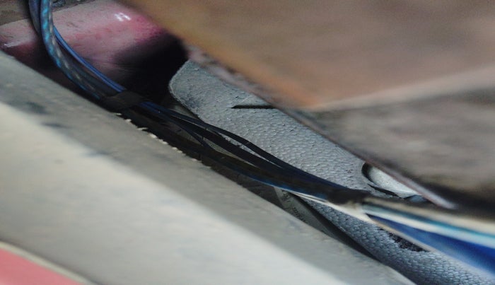 2013 Chevrolet Beat LT PETROL, CNG, Manual, 1,18,422 km, tyre