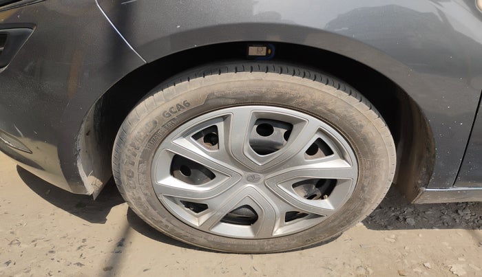 2024 Tata ALTROZ XM PLUS DIESEL, Diesel, Manual, 17,099 km, tyre