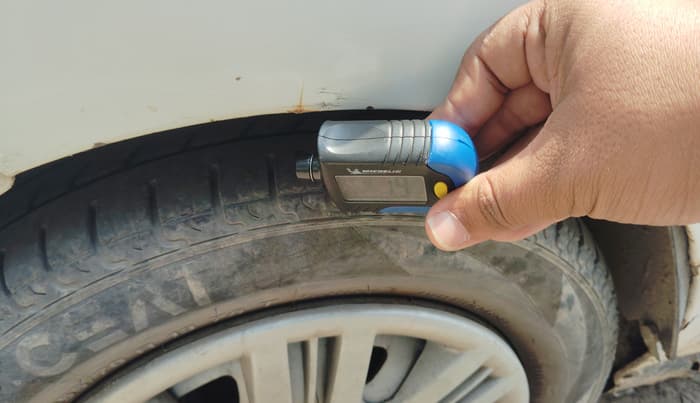 2011 Hyundai Santro Xing GLS, CNG, Manual, 1,36,671 km, tyre