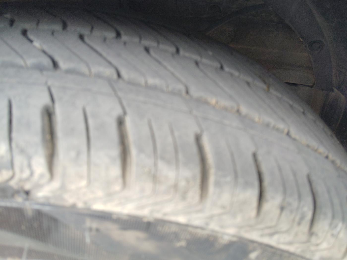 2022 Maruti Ertiga ZXI (O) CNG, CNG, Manual, 74,730 km, tyre
