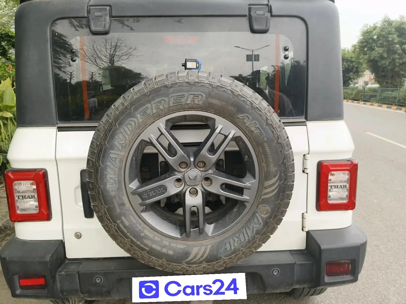 2024 Mahindra Thar LX D HT 2WD MT, Diesel, Manual, 34,436 km, tyre