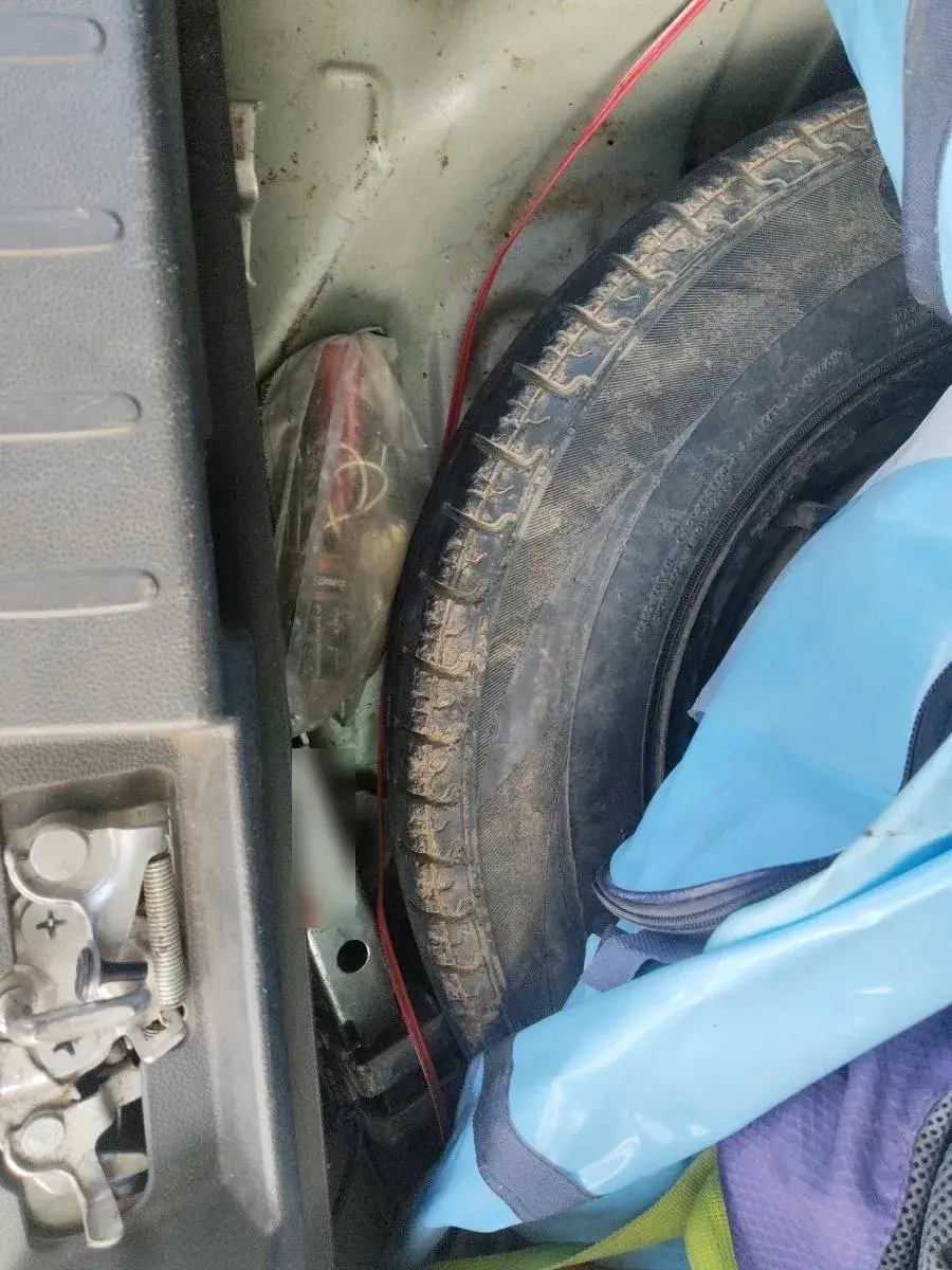 2019 Maruti Alto 800 LXI, Petrol, Manual, 47,518 km, tyre