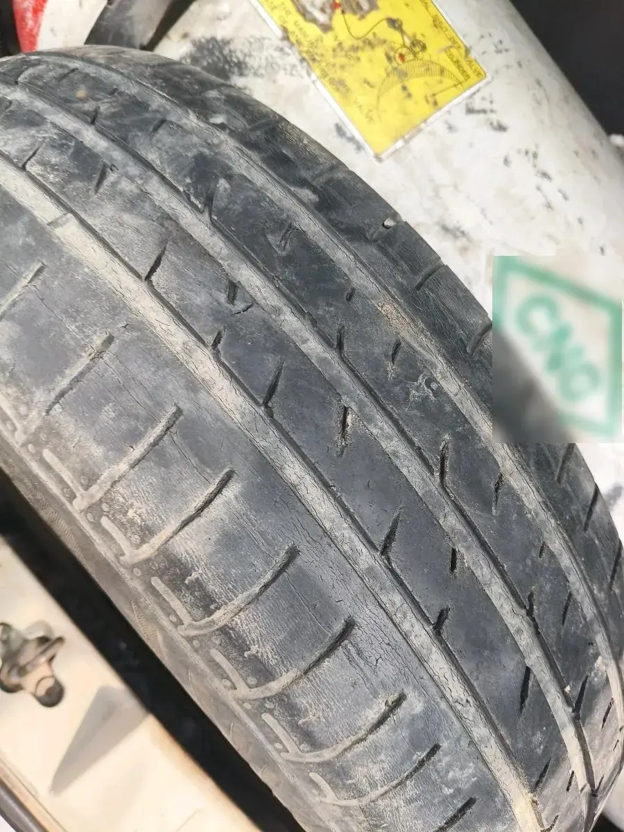 2018 Maruti Celerio VXI CNG, CNG, Manual, 82,138 km, tyre