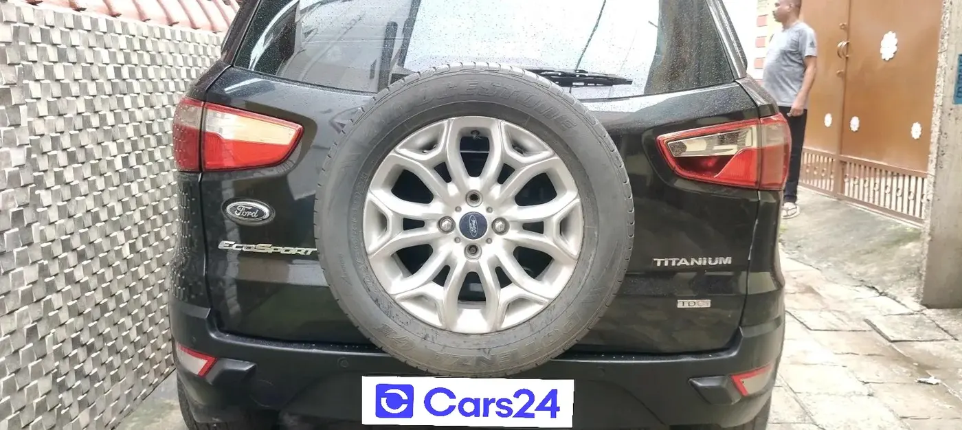 2016 Ford Ecosport TITANIUM 1.5L DIESEL, Diesel, Manual, 1,58,191 km, tyre