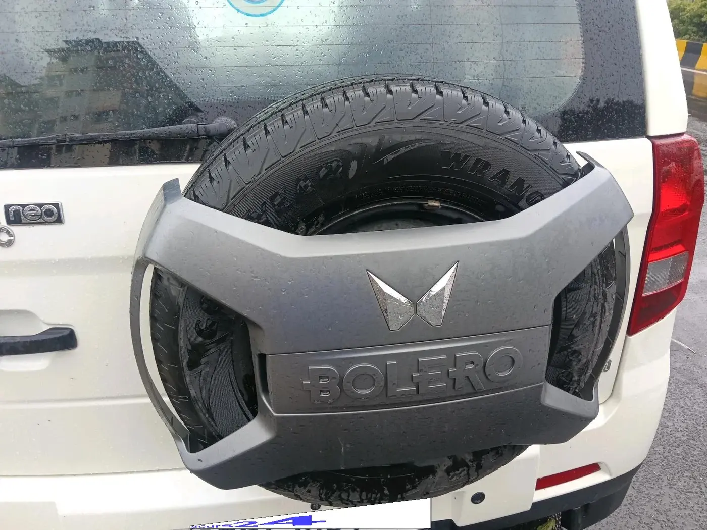 2023 Mahindra BOLERO NEO N10 R, Diesel, Manual, 13,129 km, tyre