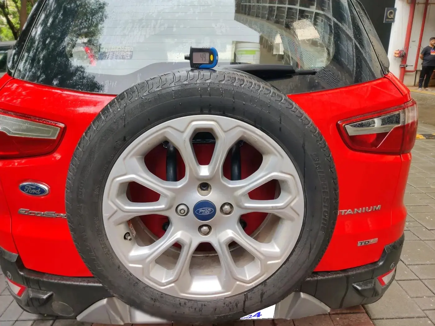 2017 Ford Ecosport TITANIUM + 1.5L DIESEL, Diesel, Manual, 1,30,782 km, tyre