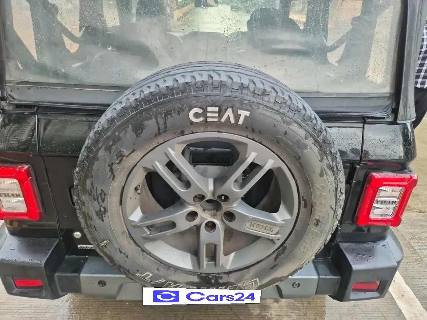 2021 Mahindra Thar LX  P 4WD AT CONVERTIBLE, Petrol, Automatic, 60,232 km, tyre