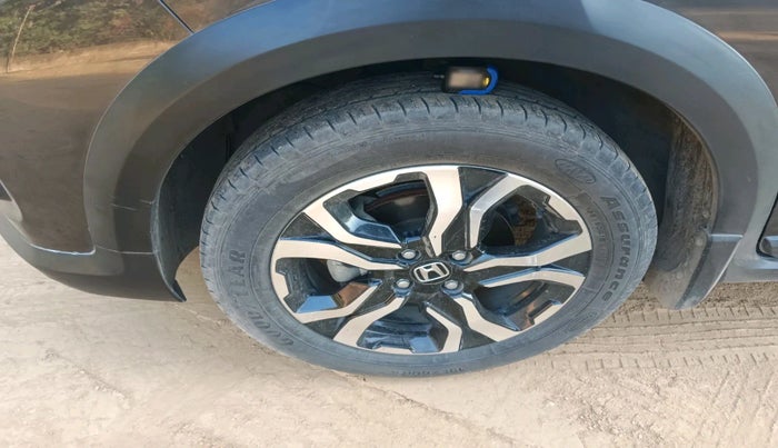 2022 Honda WR-V 1.2L I-VTEC VX MT, Petrol, Manual, 42,144 km, tyre