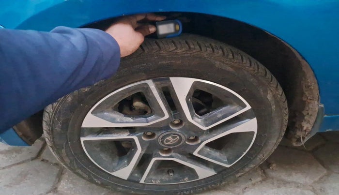 2019 Tata Tiago XZ PLUS DUAL TONE PETROL, Petrol, Manual, 41,975 km, tyre