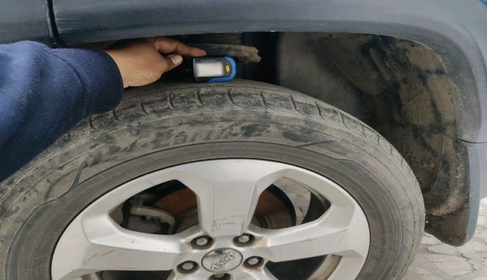 2018 Jeep Compass LONGITUDE 2.0 DIESEL, Diesel, Manual, 1,46,111 km, tyre