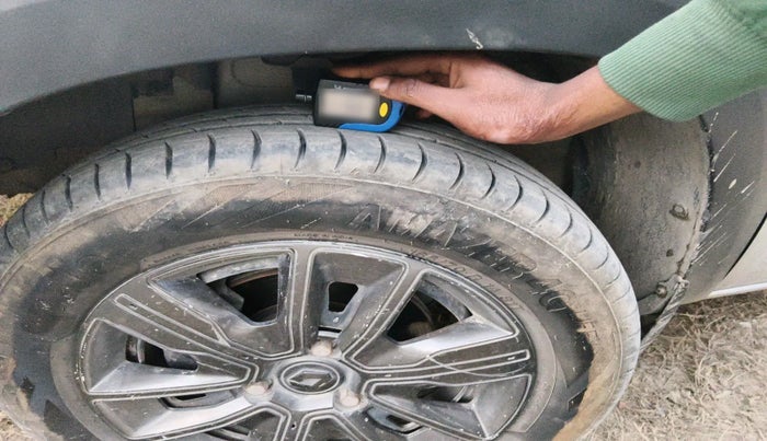 2021 Renault Kwid NEOTECH RXL 1.0 MT, Petrol, Manual, 54,036 km, tyre