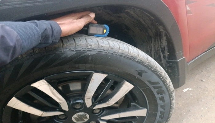 2017 Maruti Vitara Brezza VDI (O), Diesel, Manual, 65,816 km, tyre