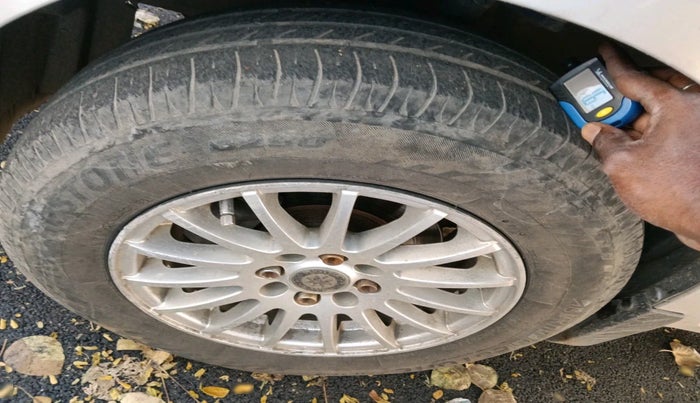 2013 Maruti Ritz VXI, Petrol, Manual, 1,00,106 km, tyre