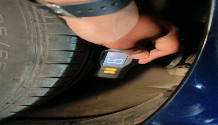 2023 Maruti Ciaz ZETA 1.5 SHVS MT PETROL, Petrol, Manual, 15,150 km, tyre