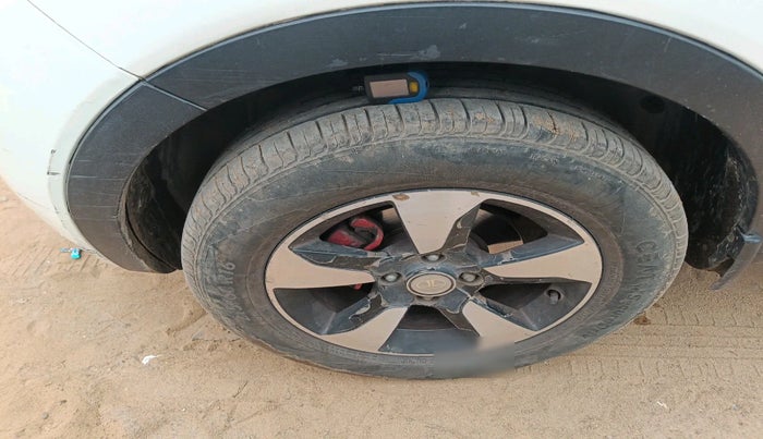 2018 Tata NEXON XZA PLUS DIESEL, Diesel, Automatic, 86,782 km, tyre