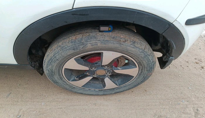 2018 Tata NEXON XZA PLUS DIESEL, Diesel, Automatic, 86,782 km, tyre